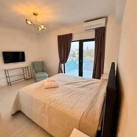 Authenticity Apartment Craiova