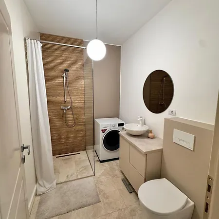 Authenticity Apartment *